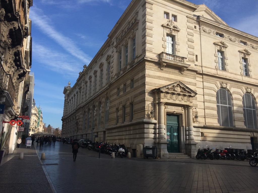 Place De La Comedie - Magnifique T2 Au Calme Montpellier Bagian luar foto